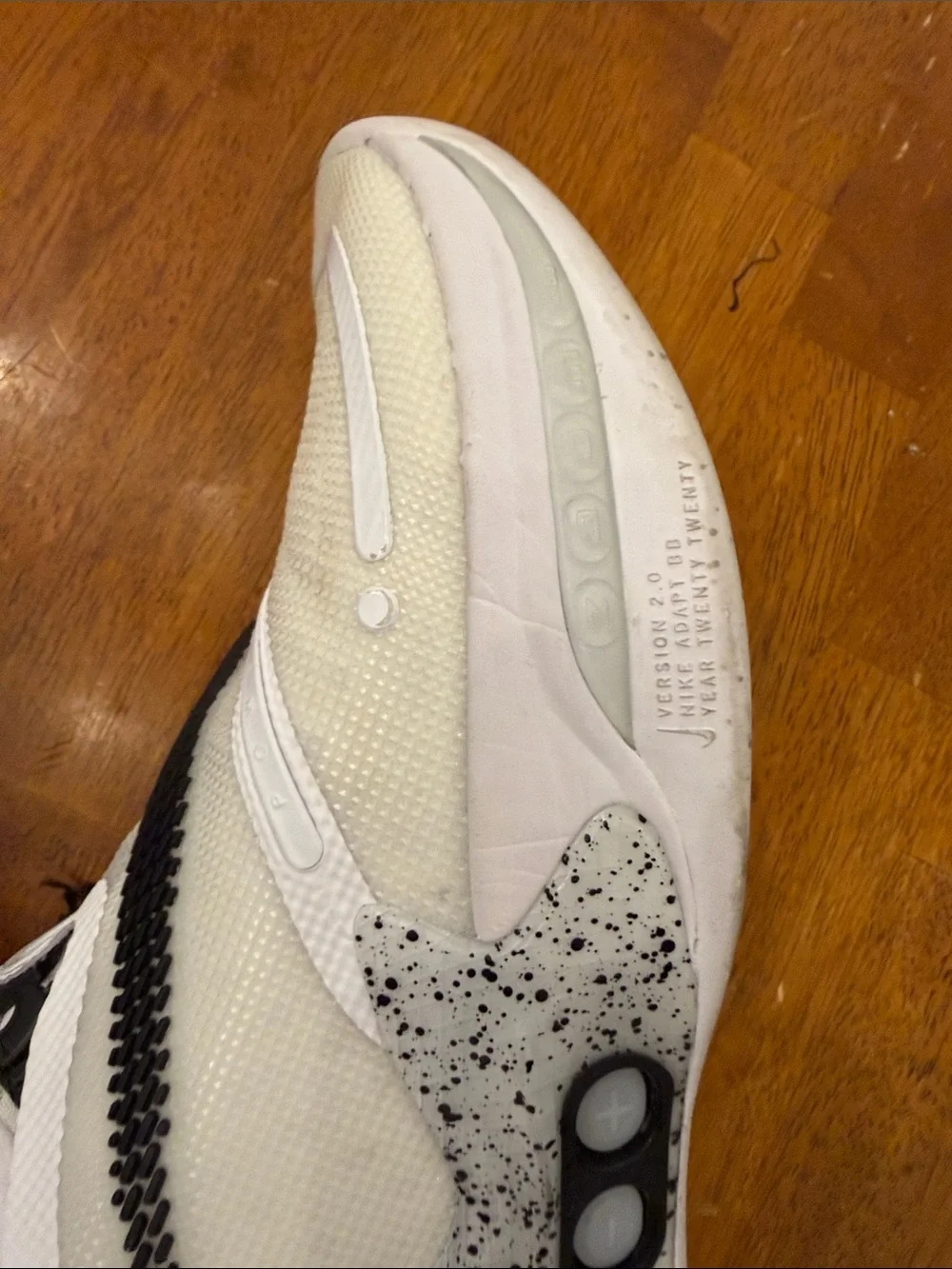 Nike men White and Black Speckled Adaptive Sneakers 8.5